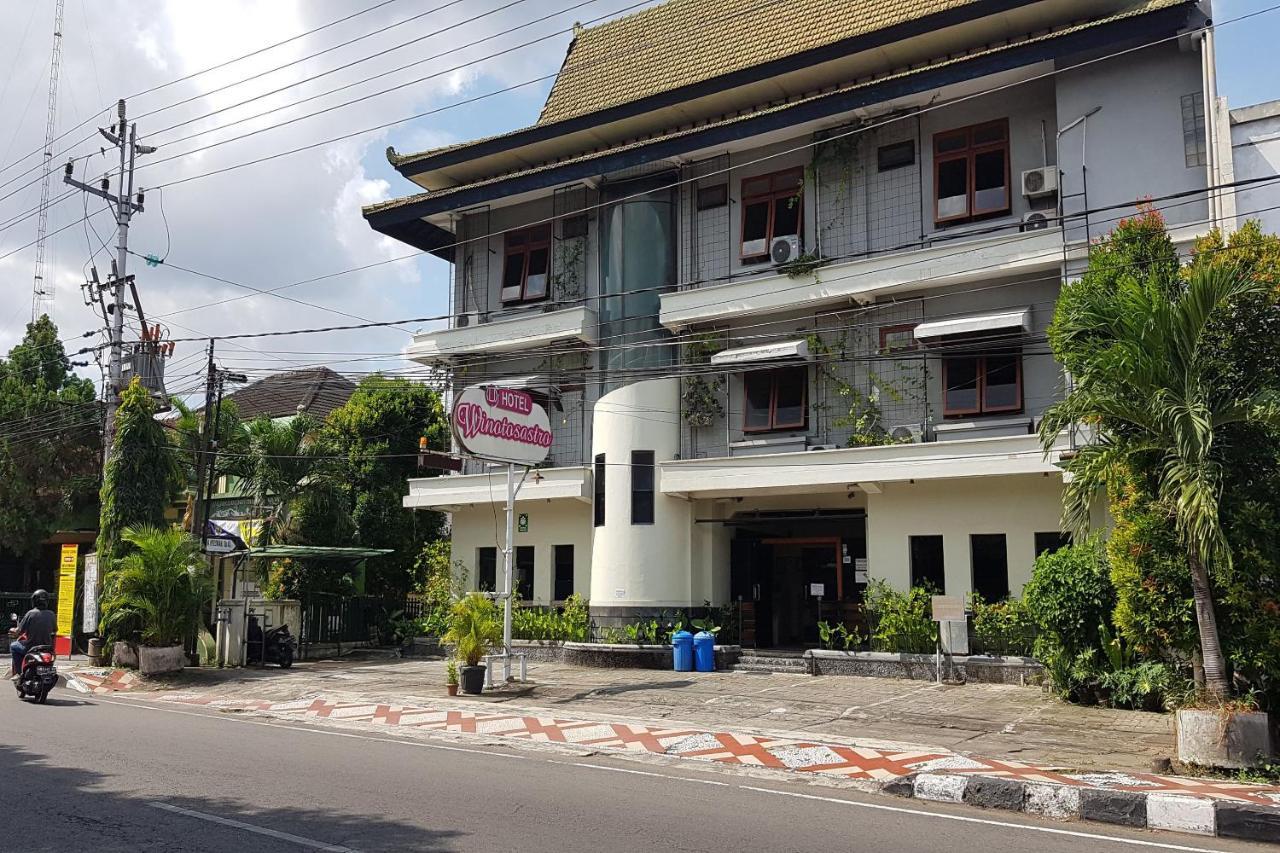 Oyo 3819 Hotel Winotosastro Yogyakarta Bagian luar foto