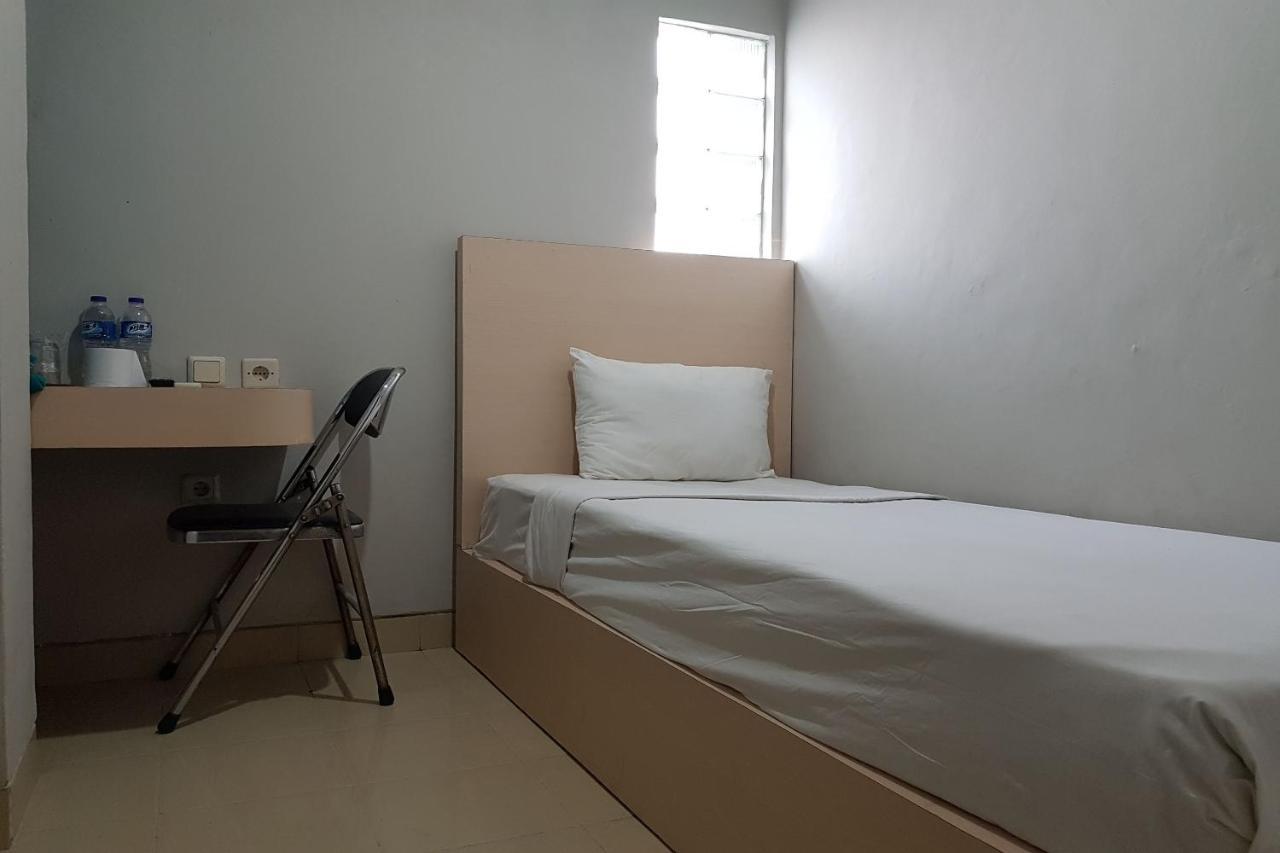 Oyo 3819 Hotel Winotosastro Yogyakarta Bagian luar foto
