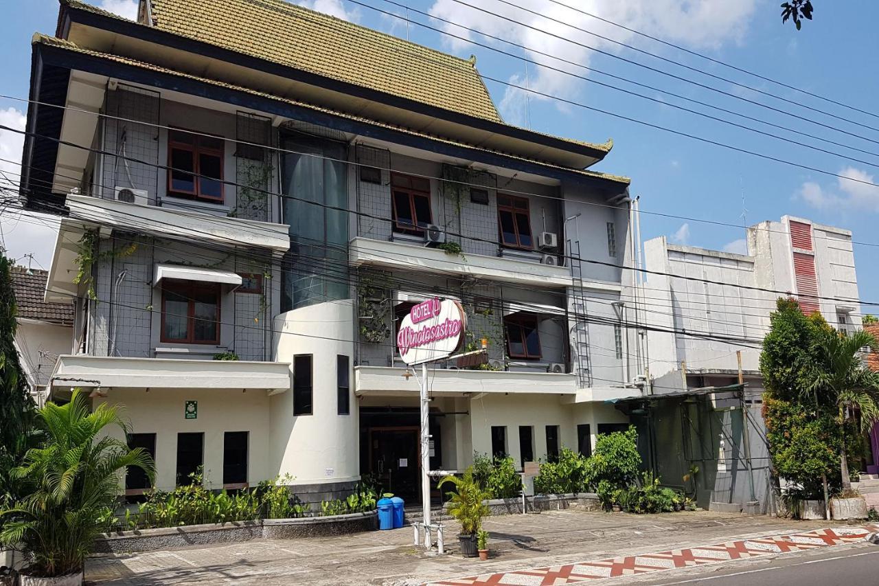 Oyo 3819 Hotel Winotosastro Yogyakarta Bagian luar foto